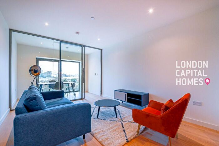 1 Bedroom Apartment To Rent In Docker Building, Bonnet Street, London, E16