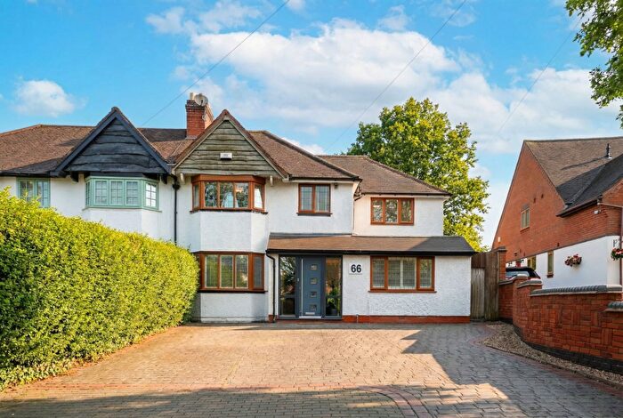 4 Bedroom Semi Detached House For Sale In Lowbrook Lane, Tidbury Green, B90