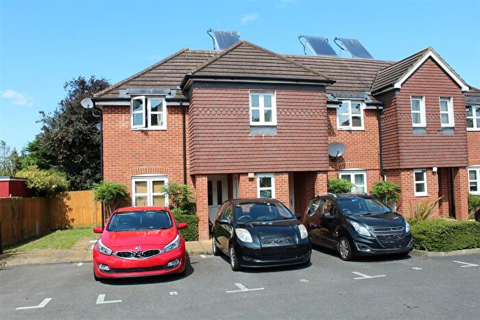 1 Bedroom Maisonette To Rent In Hexham Gardens, Northolt, UB5