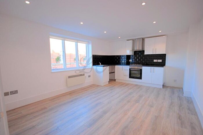 1 Bedroom Flat To Rent In Market Place, Wokingham, RG40