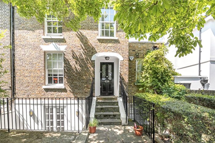 4 Bedroom Semi-Detached House To Rent In Charlwood Road, Putney, London, SW15