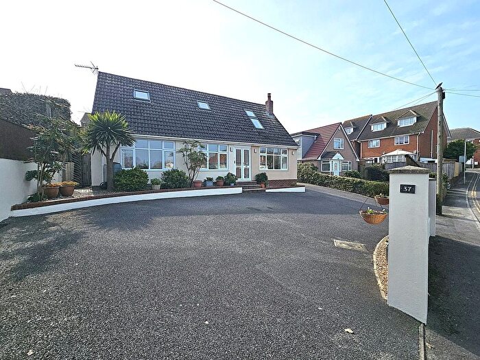 4 Bedroom Detached House For Sale In Cromwell Road, Parkstone, Poole, BH12
