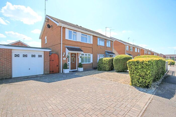 3 Bedroom Semi-Detached House For Sale In Daseleys Close, King's Lynn, PE30