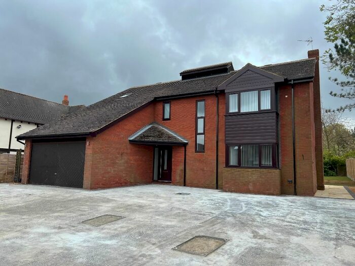 4 Bedroom Detached House To Rent In Cadman Square, Shenley Lodge, Milton Keynes, MK5