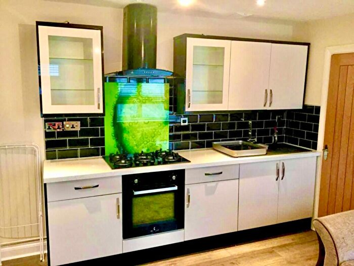 2 Bedroom Apartment To Rent In Tudor Street, Cardiff(City), CF11