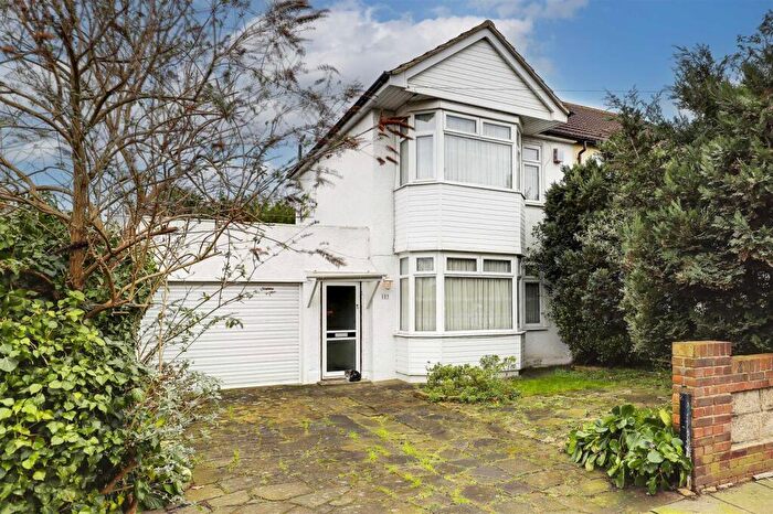 2 Bedroom End Of Terrace House For Sale In Pembroke Avenue, Enfield, EN1