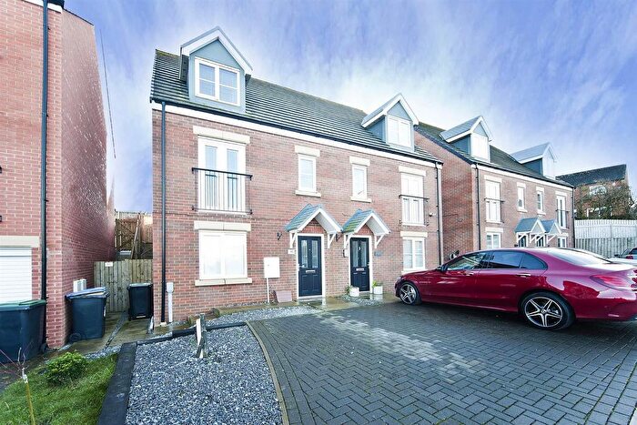 3 Bedroom Semi-Detached House For Sale In Parsley Close, Easington, Peterlee, SR8