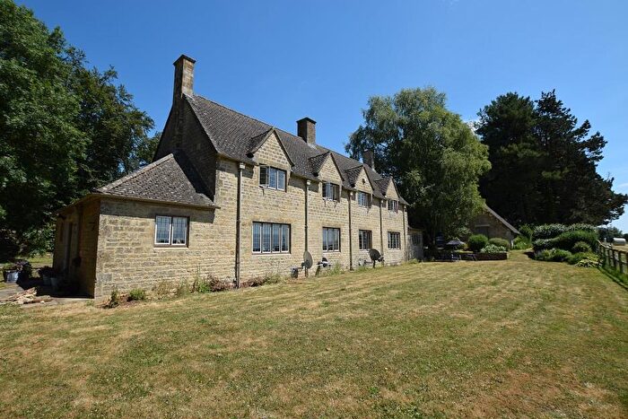 3 Bedroom Cottage To Rent In Nr. Bourton-on-the-Hill, Gloucestershire, GL56