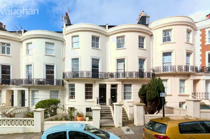 2 Bedroom Flat To Rent In Brunswick Road, Hove, East Sussex, BN3