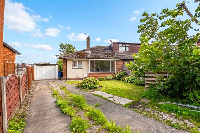 2 Bedroom Semi-Detached Bungalow For Sale In Wakefield Drive, Swinton, M27