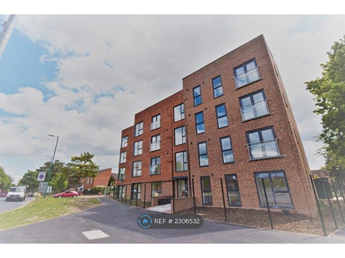 2 Bedroom Flat To Rent In Arkwright Walk, Nottingham, NG2