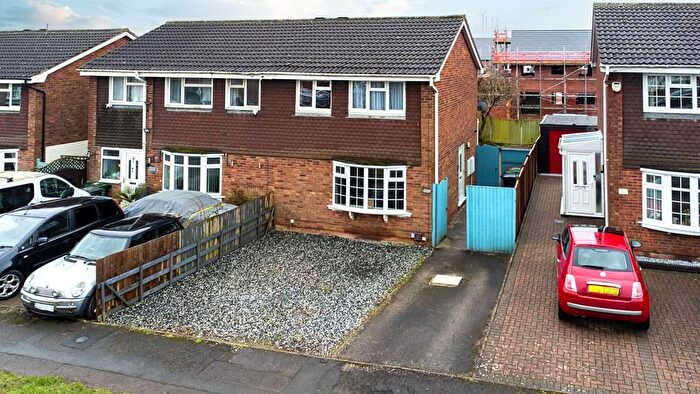 3 Bedroom Semi Detached House For Sale In Meadow Lane, Newhall, Swadlincote, DE11