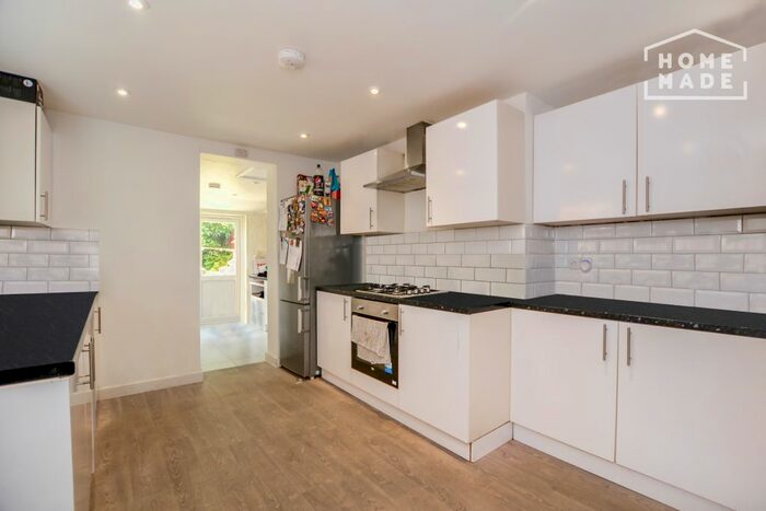 5 Bedroom Terraced House To Rent In Catford Hill, London, SE6