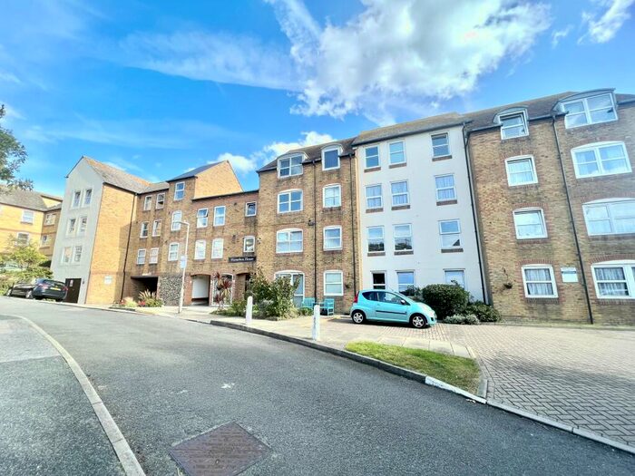 1 Bedroom Apartment To Rent In Homefern House, Margate, CT9