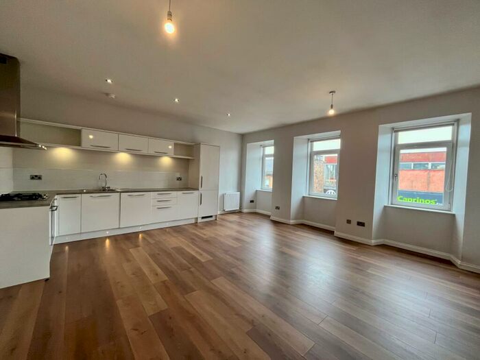 2 Bedroom Apartment To Rent In South Bridge Street, Airdrie, ML6
