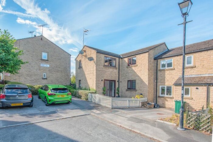 2 Bedroom Apartment For Sale In Bobbin Mill Court, Steeton, BD20