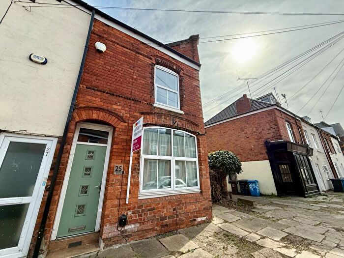 2 Bedroom Terraced House To Rent In Princes Road, Hull, HU5