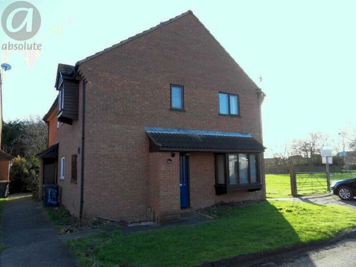 2 Bedroom Cluster House To Rent In Concorde Close, Shortstown, Bedford, MK42