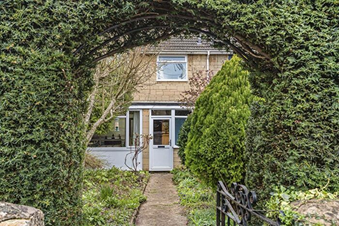 3 Bedroom House For Sale In Lewis Lane, Cirencester, Gloucestershire, GL7