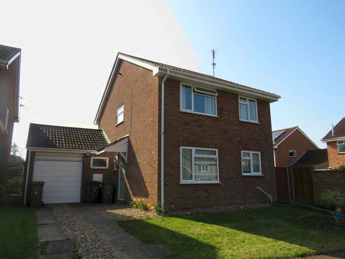 4 Bedroom Detached House To Rent In The Paddocks, Downham Market, PE38