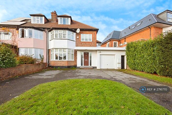 6 Bedroom Semi Detached House To Rent In Tenterden Grove, London, NW4