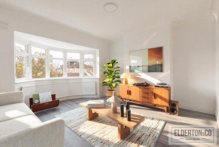 2 Bedroom Flat For Sale In Renters Avenue, Hendon, Barnet, London, NW4