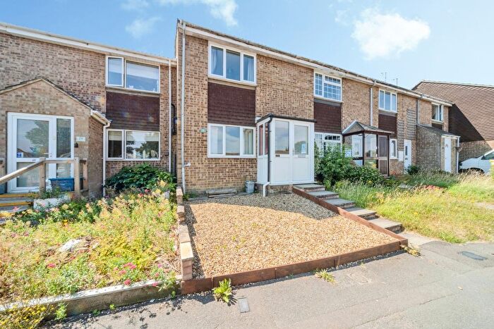 3 Bedroom Terraced House For Sale In Guernsey Way, Banbury, Oxfordshire, OX16