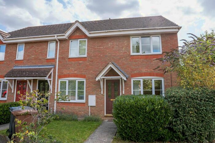 2 Bedroom End Of Terrace House To Rent In The Thatchers, St Michaels Mead, Bishops Stortford, Herts, CM23