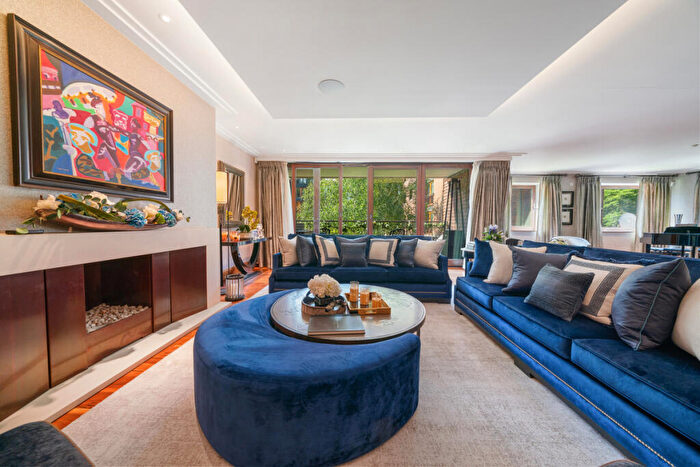 4 Bedroom Apartment To Rent In Maple Court, London, N2