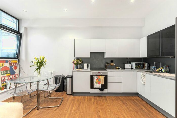 1 Bedroom Apartment To Rent In Kingsland Road, London, E8
