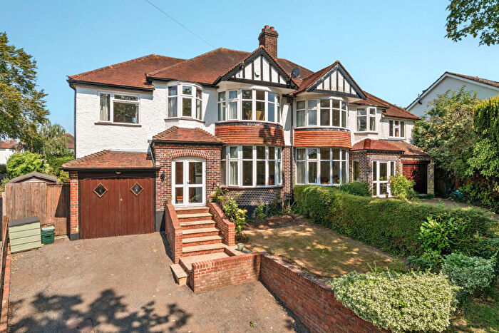 4 Bedroom Semi-Detached House For Sale In Goddington Lane, Orpington, BR6