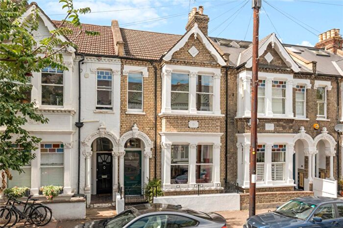 4 Bedroom Terraced House For Sale In Longbeach Road, SW11