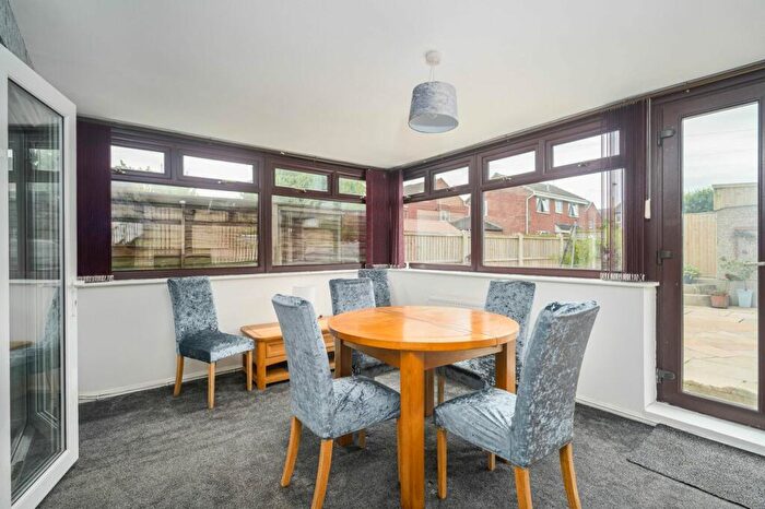 3 Bedroom Detached House For Sale In Hawley Way, Morley, Leeds, LS27