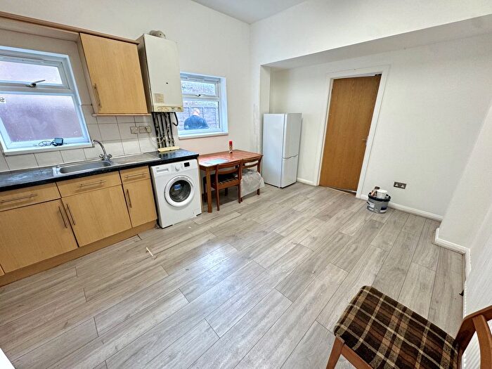 1 Bedroom Flat To Rent In Lady Margaret Road, Southall, UB1