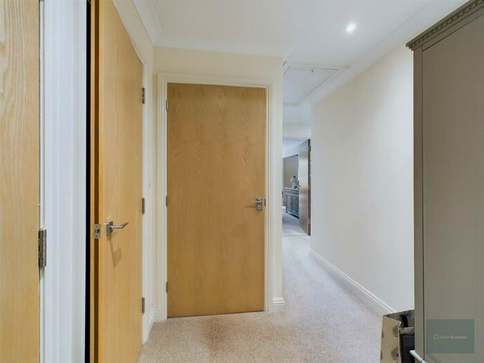 2 Bedroom Apartment For Sale In Stones Court, Bradford On Avon, BA15