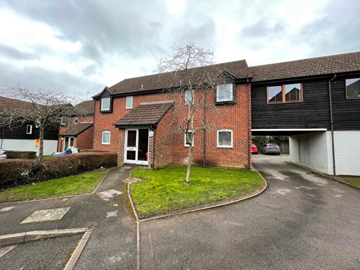 1 Bedroom Apartment To Rent In Eeklo Place, Newbury, RG14