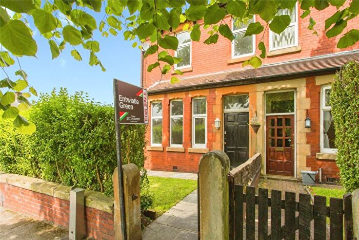 3 Bedroom End Of Terrace House For Sale In Lytham Road, Preston, Lancashire, PR2