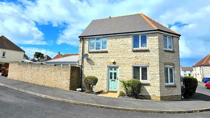 3 Bedroom End Of Terrace House For Sale In Sandholes Close, Portland, DT5