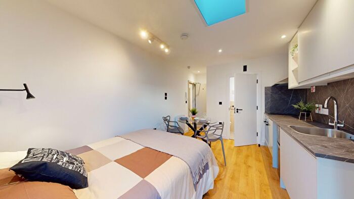 Studio To Rent In Court Way, Acton, W3