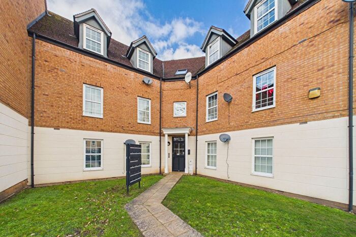 2 Bedroom Flat For Sale In Hazel Covert, Thetford, IP24