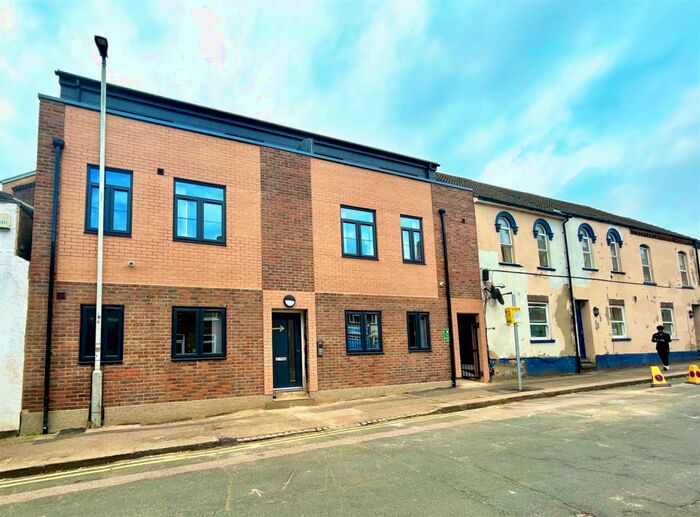 2 Bedroom Apartment To Rent In Collingdon Street, Luton, LU1