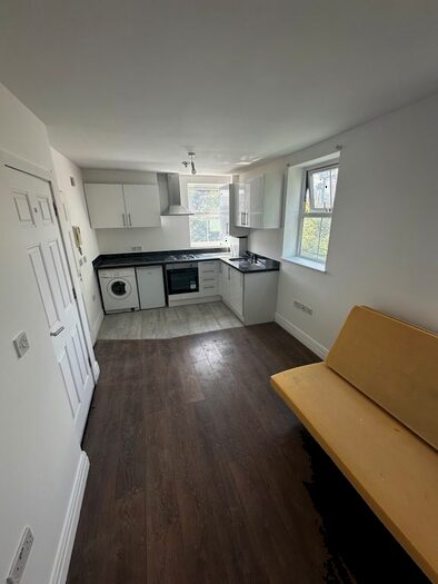 1 Bedroom Flat To Rent In North Pole Road, London, W10