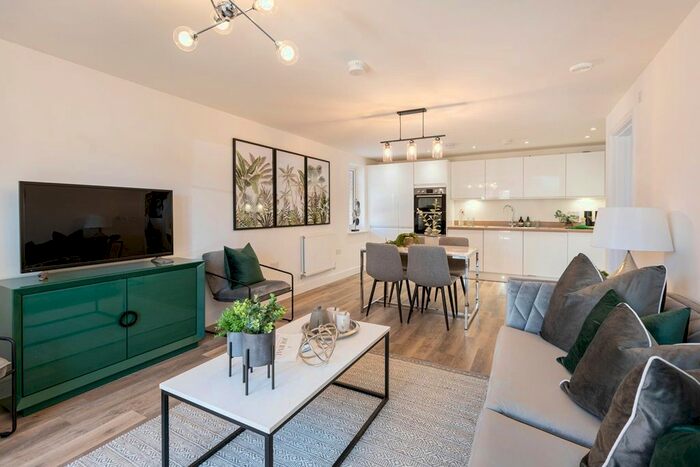 1 Bedroom Flat For Sale In "Falcon Court - Plot " At Westvale Park, Webber Street, Horley, RH6