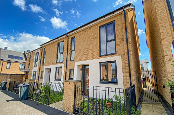 2 Bedroom End Of Terrace House For Sale In Scarf Drive, Locking, BS24