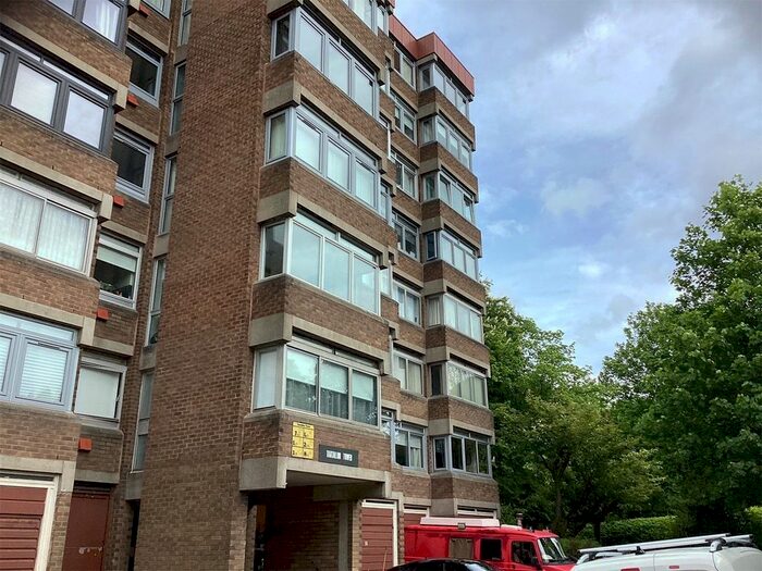 1 Bedroom Flat To Rent In Dirleton Drive, Glasgow, G41