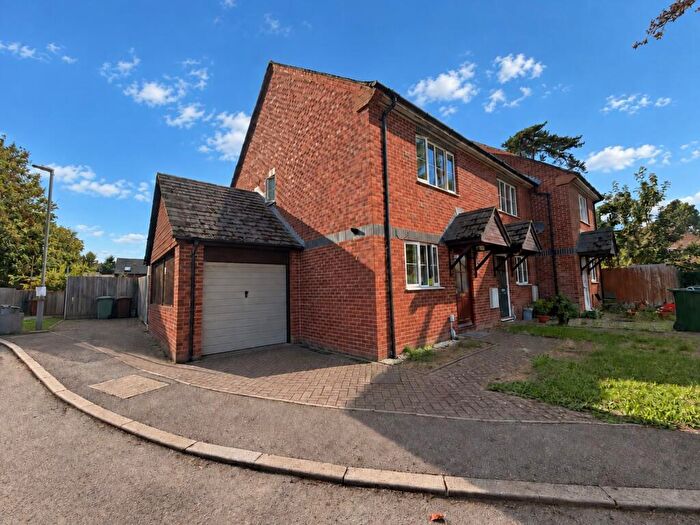 2 Bedroom Semi-Detached House For Sale In Gilkes Yard, Banbury, Oxfordshire, OX16