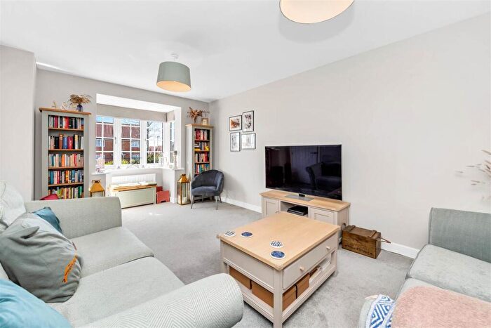 4 Bedroom Detached House For Sale In Myrtlewood Road, Bury St. Edmunds, IP32