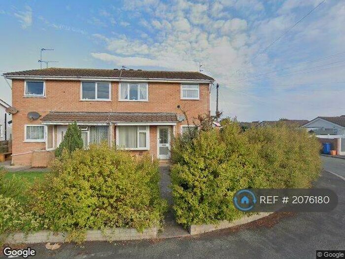 2 Bedroom Maisonette To Rent In Lilac Avenue, Rhyl, LL18