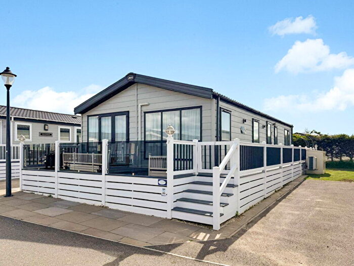 2 Bedroom Park Home For Sale In Shottendane Road, Birchington, CT7