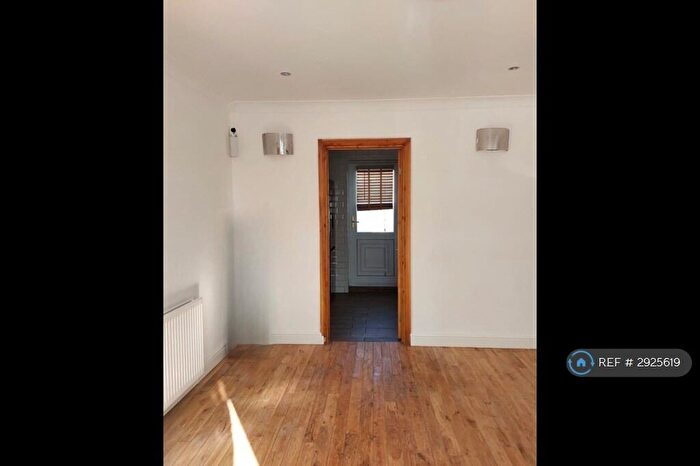 3 Bedroom Terraced House To Rent In Crescent Road, Dagenham, RM10